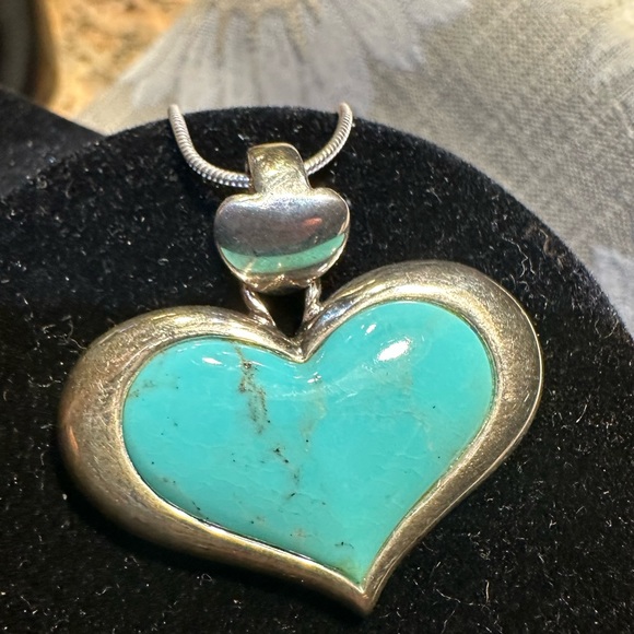 SX sterling silver and turquoise heart pendant with heart-shaped loop for chain - Picture 6 of 7